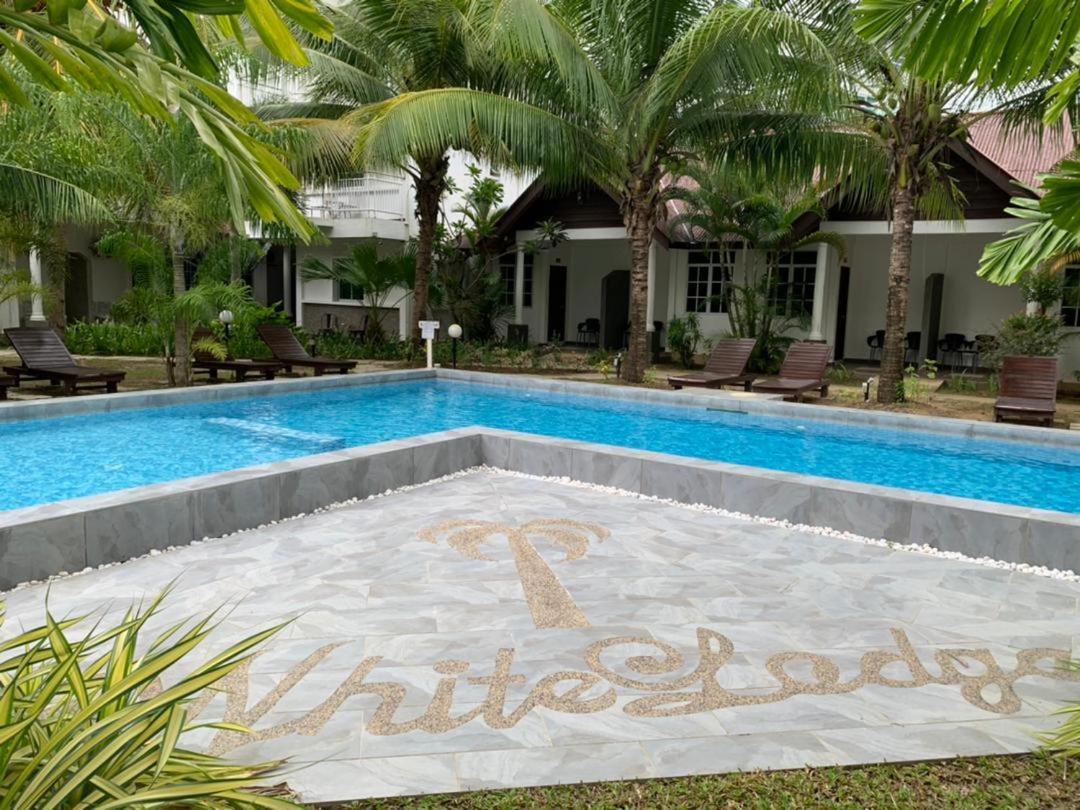 White Lodge Pantai Cenang  Dış mekan fotoğraf